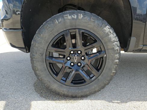 Used 2022 Chevrolet Silverado 1500 LT Trail Boss w/ LT Trail Boss Premium Package AWD/4WD image 31