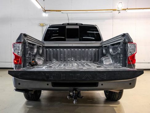 Used 2021 Nissan Titan SV w/ SV Convenience Package AWD/4WD image 48