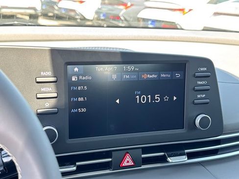 New 2026 Hyundai Elantra Sport FWD image 17