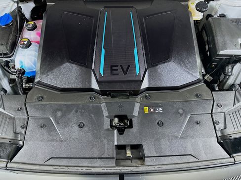 Used 2024 Hyundai Ioniq 5 SEL RWD image 32