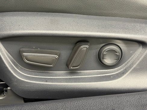 Used 2025 Toyota Camry XSE FWD image 23