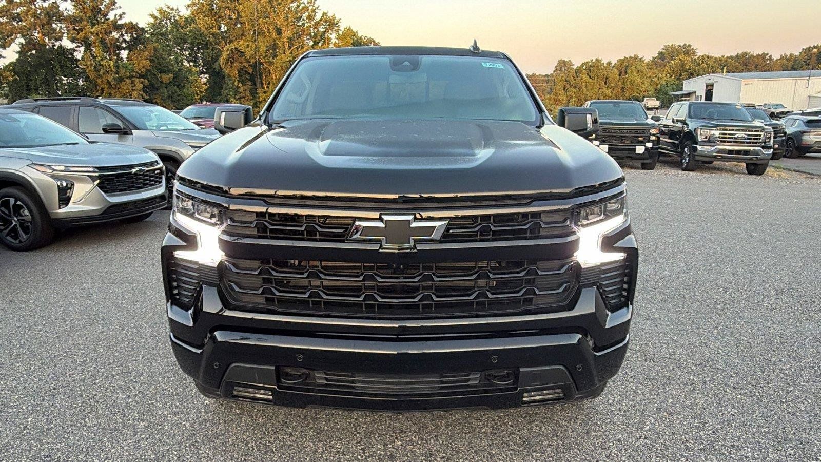 New 2026 Chevrolet Silverado 1500 RST w/ RST All Star Premium Package AWD/4WD image 2