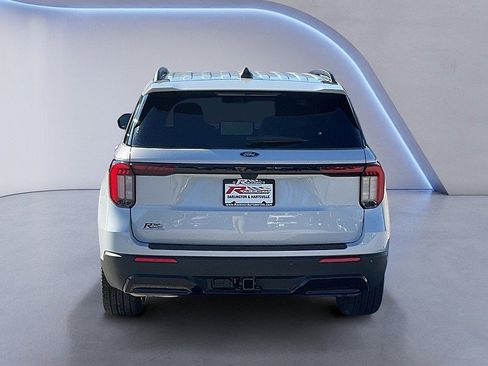 New 2026 Ford Explorer ST-Line w/ ST-Line Street Pack image 3