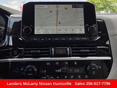 Used 2025 Nissan Pathfinder SL w/ SL Premium Package FWD image 21