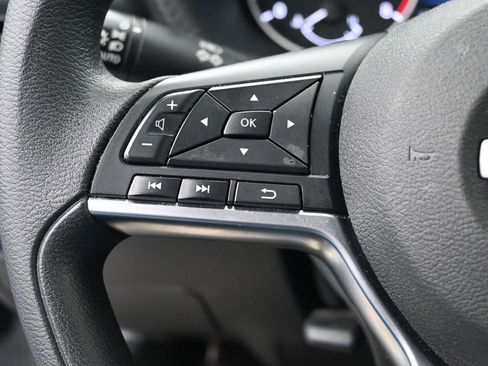 Used 2024 Nissan Sentra SV FWD image 31