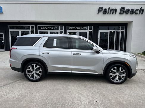 Used 2022 Hyundai Palisade SEL w/ 8P Bench Seat Package AWD/4WD image 5