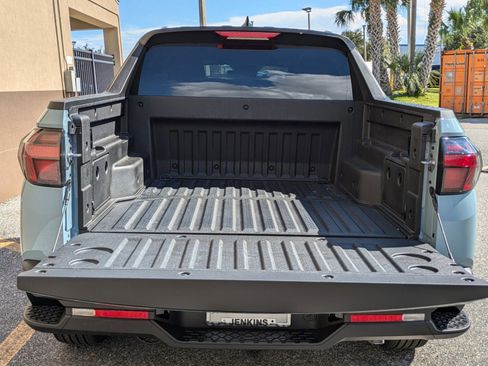 Used 2025 Hyundai Santa Cruz SEL image 13