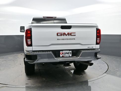 New 2026 GMC Sierra 2500 SLE w/ Preferred Package image 6