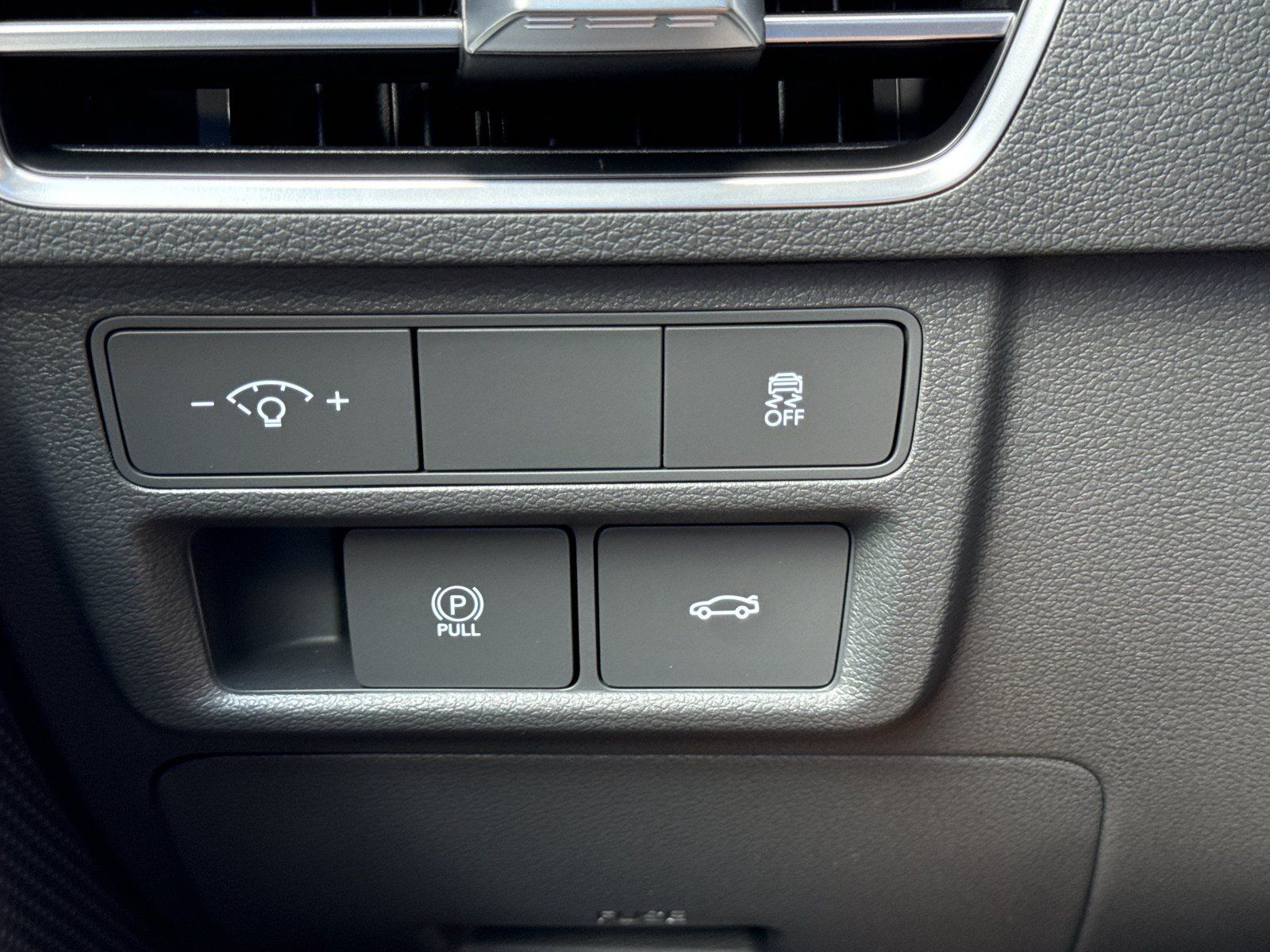 New 2026 Hyundai Sonata SEL FWD image 17