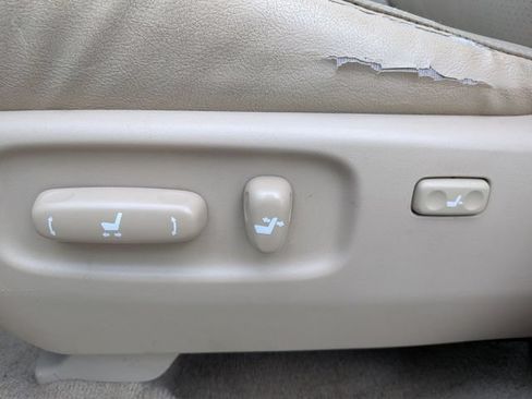 Used 2007 Toyota Highlander Limited AWD/4WD image 15