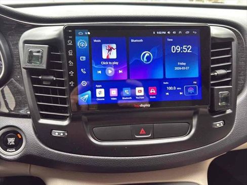 Used 2015 Chrysler 200 C image 14