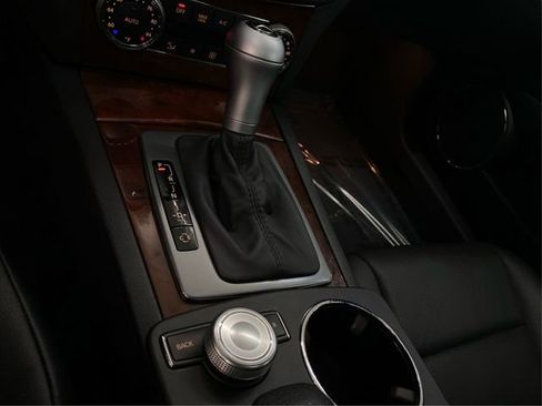 Used 2009 Mercedes-Benz C 300 4MATIC Sedan image 32