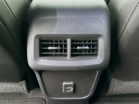 Used 2022 Chevrolet Equinox RS image 25