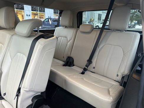 Used 2019 Ford Expedition Max Platinum image 33