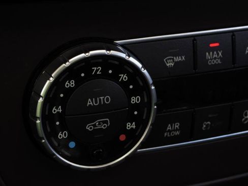 Used 2017 Mercedes-Benz GLS 550 4MATIC image 81