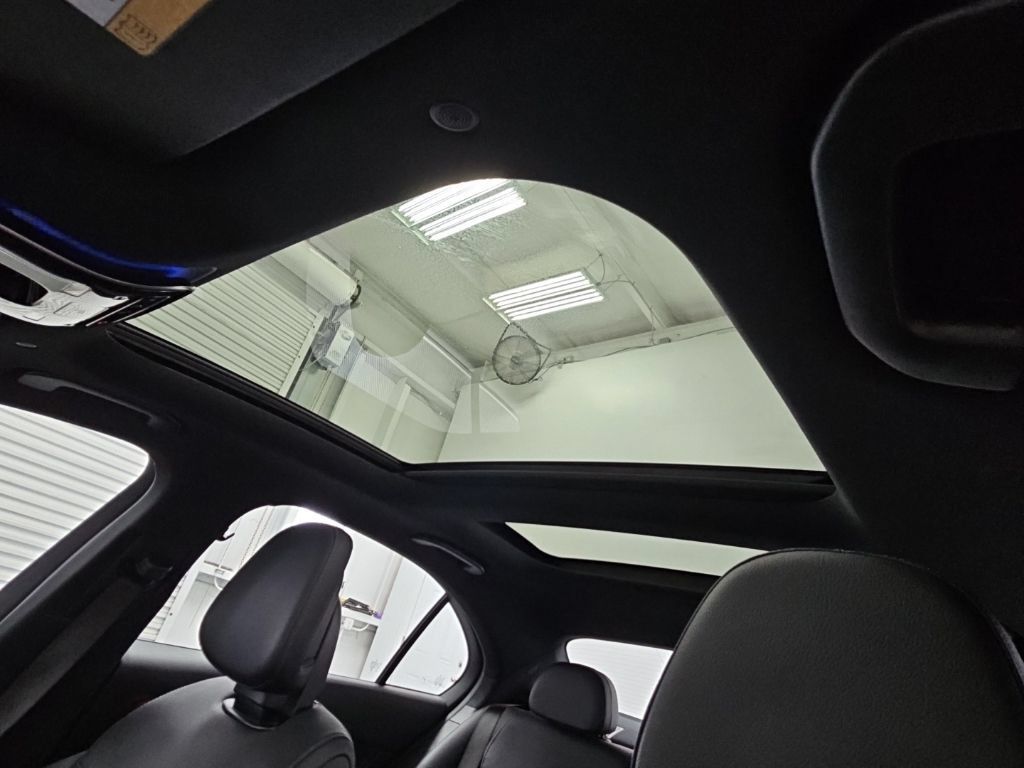 Used 2024 Mercedes-Benz C 300 Sedan image 30