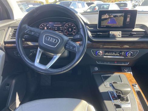 Used 2018 Audi Q5 2.0T Premium Plus w/ Premium Plus Package image 14