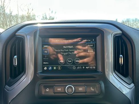 Used 2019 Chevrolet Silverado 1500 Custom Trail Boss image 29