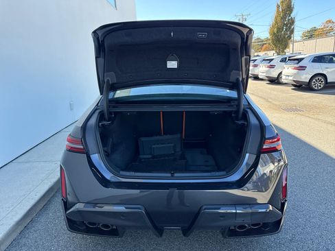 Used 2026 BMW M5 w/ Carbon Package AWD/4WD image 17