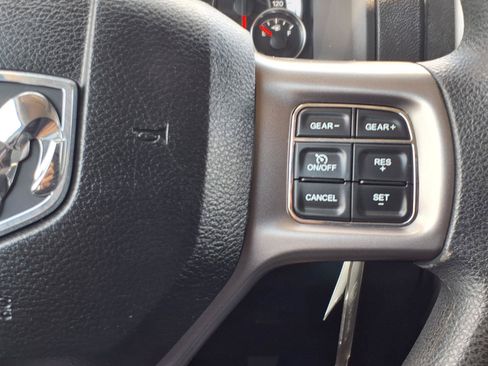 Used 2022 RAM 1500 Classic SLT w/ Electronics Group AWD/4WD image 17