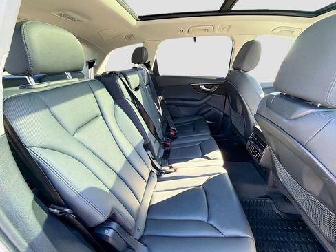 Used 2023 Audi Q7 3.0T Prestige image 30