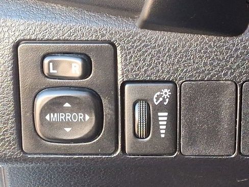 Used 2019 Toyota Corolla SE FWD image 25