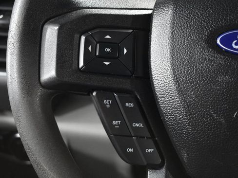 Used 2017 Ford F150 XLT AWD/4WD image 15