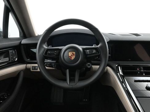 Used 2026 Porsche Panamera image 12