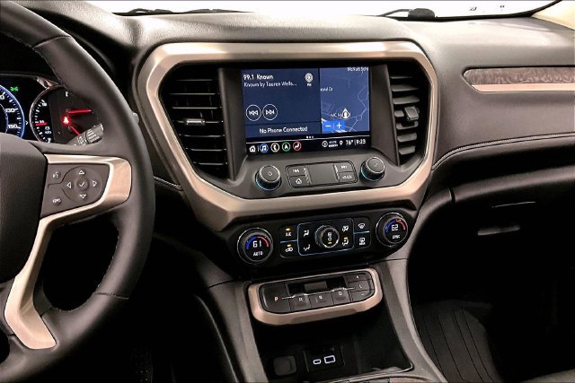 Used 2023 GMC Acadia Denali w/ Trailering Package AWD/4WD image 7