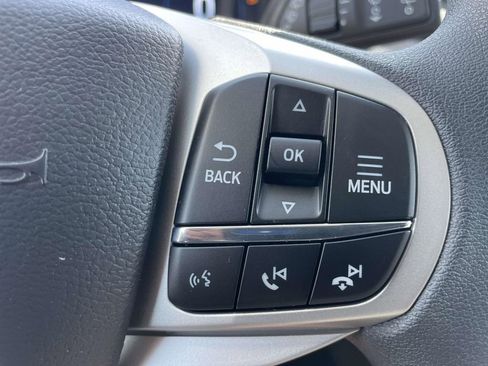 New 2026 Ford Explorer Active RWD image 19