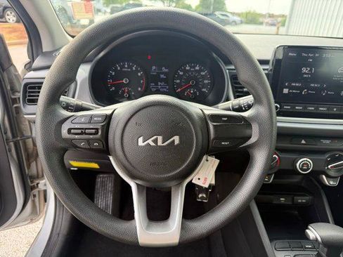 Used 2023 Kia Rio LX FWD image 7