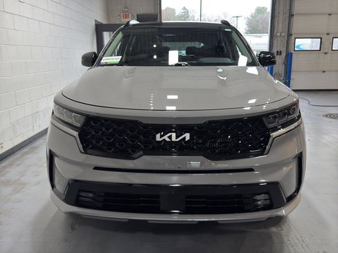 Used 2022 Kia Sorento SX image 9