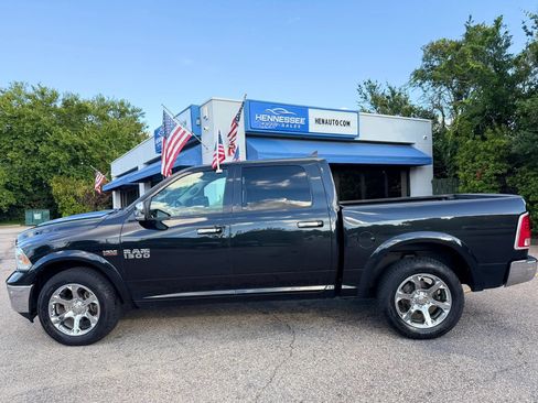 Used 2017 RAM 1500 Laramie w/ Convenience Group AWD/4WD image 22