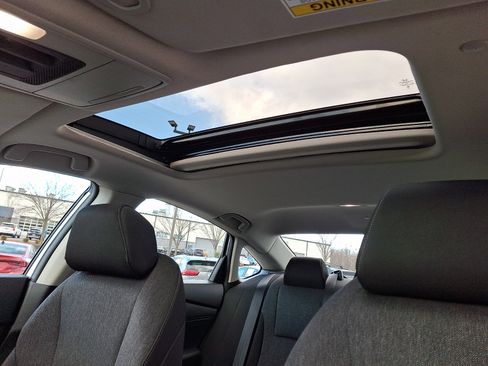 Used 2023 Honda Accord EX image 14