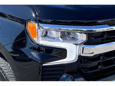 Used 2024 Chevrolet Silverado 1500 LT AWD/4WD image 29