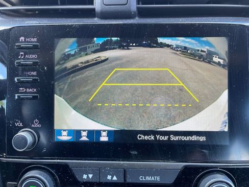 Used 2019 Honda Civic EX image 9