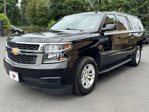 Used 2020 Chevrolet Suburban LT AWD/4WD image 3