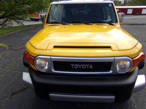 Used 2007 Toyota FJ Cruiser 4WD image 4