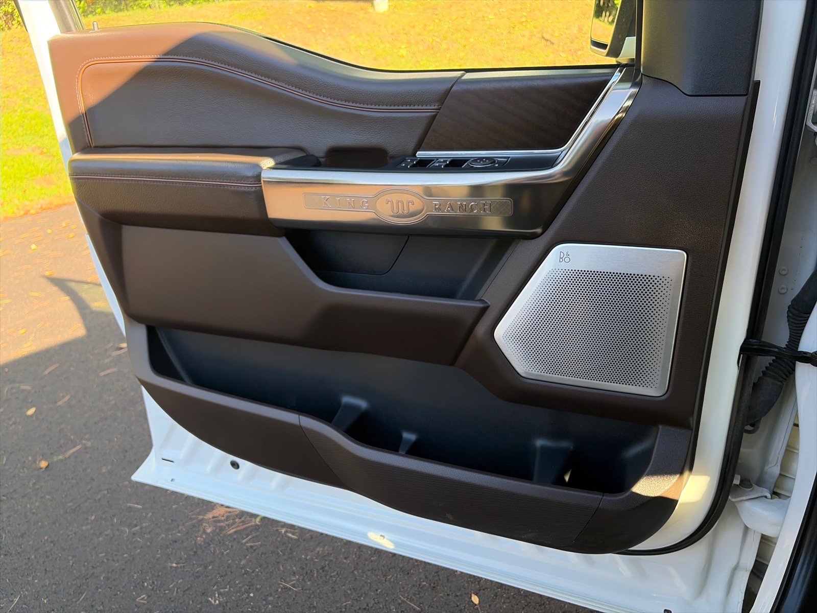 Used 2022 Ford F150 King Ranch w/ Equipment Group 601A High AWD/4WD image 14