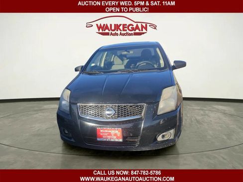 Used 2012 Nissan Sentra 2.0 SR w/ Special Edition Pkg image 2
