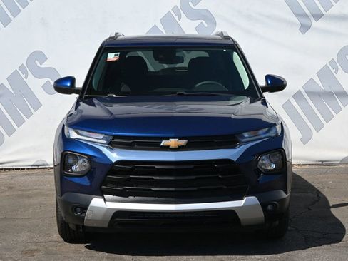 Used 2022 Chevrolet TrailBlazer LT w/ Convenience Package image 2