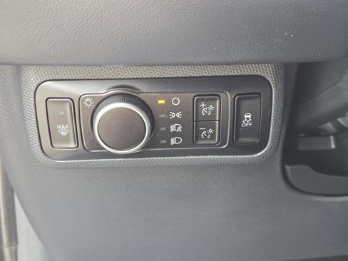 Used 2023 Ford Mustang Mach-E Select image 20