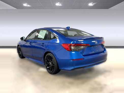 Used 2022 Honda Civic Sport image 2