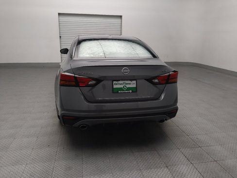 Used 2024 Nissan Altima 2.5 SV w/ SV Premium Package FWD image 6