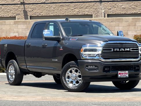 Used 2024 RAM 2500 Laramie w/ Safety Group AWD/4WD image 2