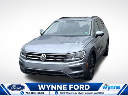 Used 2021 Volkswagen Tiguan SE w/ Panoramic Sunroof Package