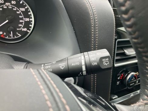 Used 2024 Nissan Armada Platinum w/ Captain's Chairs Package image 30