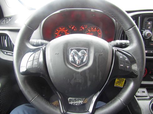 Used 2019 RAM ProMaster City Tradesman SLT image 18