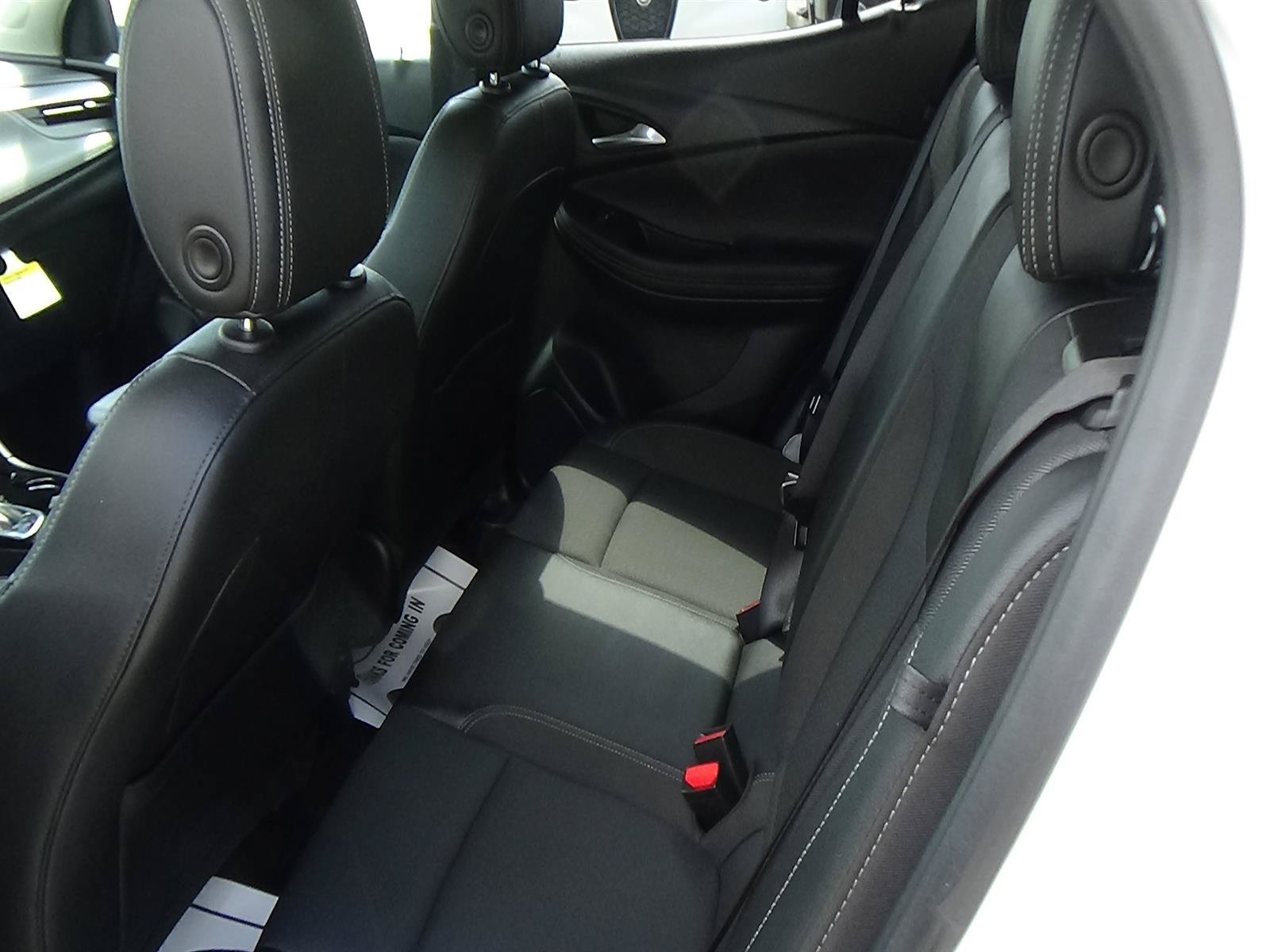 Used 2025 Buick Encore GX Preferred FWD image 13