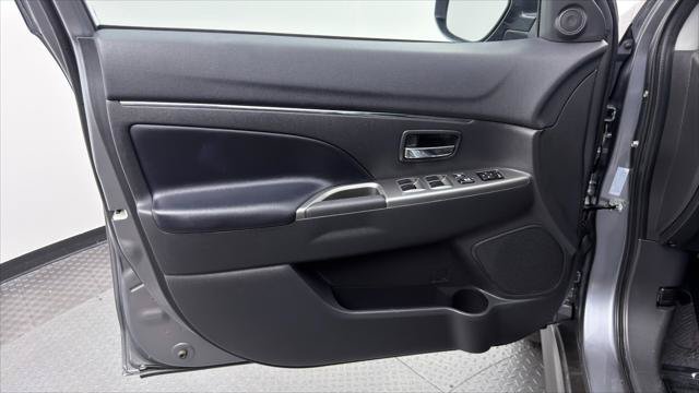 Used 2025 Mitsubishi Outlander Sport SE AWD/4WD image 11